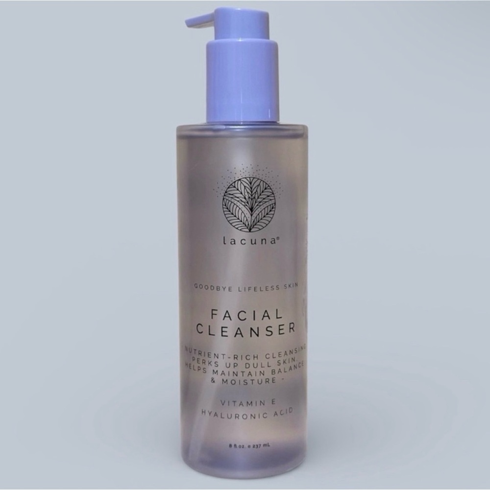 Lavender Facial Cleanser with Vitamin E & Hyaluronic Acid -New Sealed 8fl oz